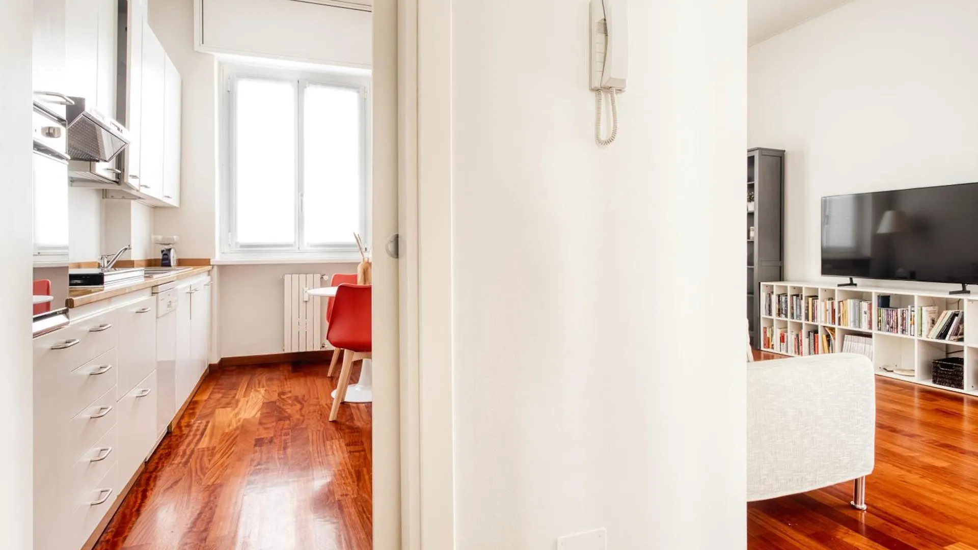 Glowhausmi Mailand
