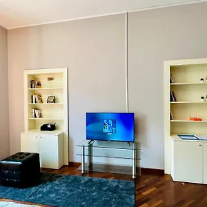 Apartment Sweet Navigli S2, Milan